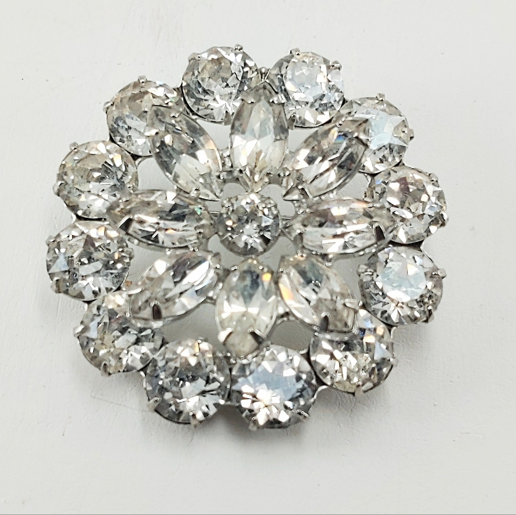 Vintage Weiss Silver Tone Crystal Glass Rhinestone Brooch 39$
